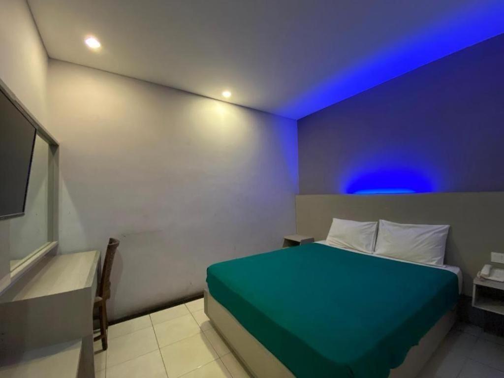 Kharisma Hotel Madiun Kültér fotó
