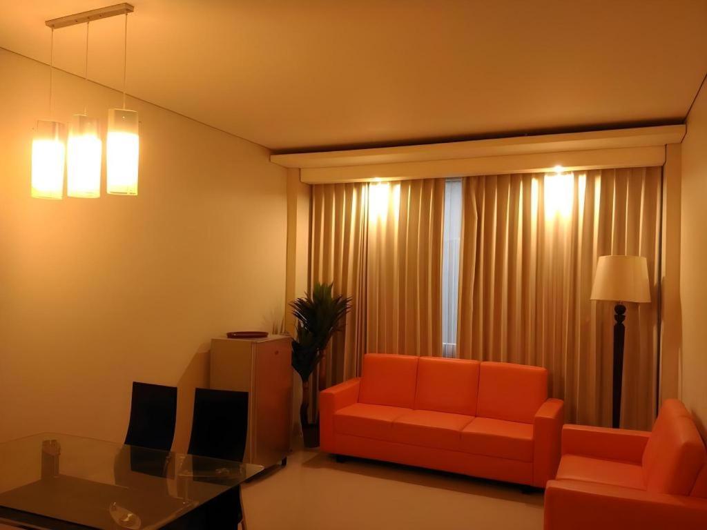 Kharisma Hotel Madiun Kültér fotó